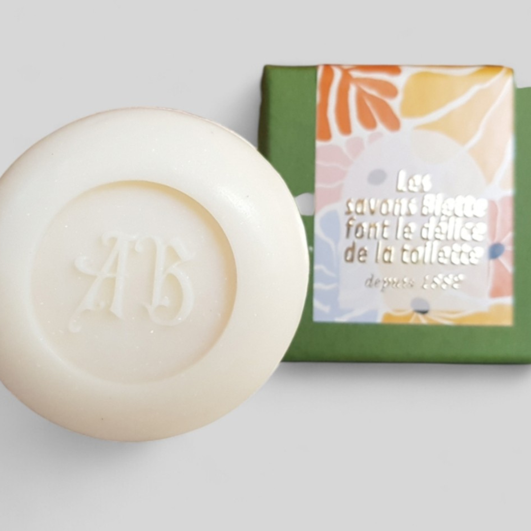 SAVON DES FAMILLES AU LAIT DE CHEVRE